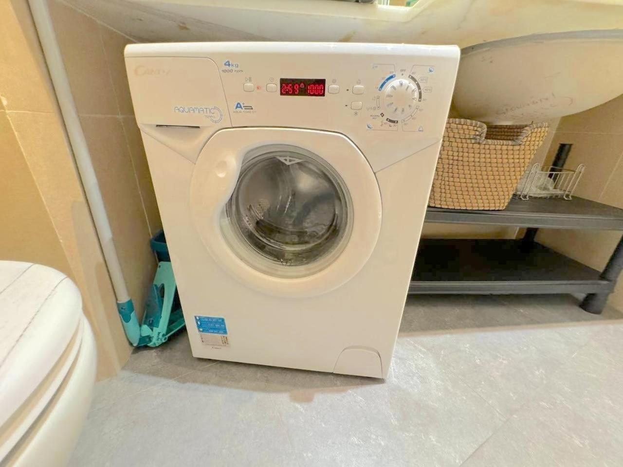 2 Pieces 600m 1km De La Gare Appartement Nice